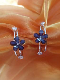 Donna Con Punti Luce Cristalli Swarovski E Margherita In Res