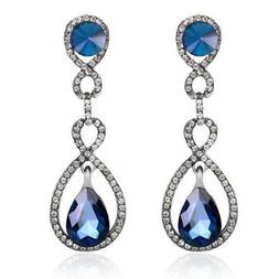 A Lobo Nero Tono Blu Scuro Regina Riccio Lusso Da E1300