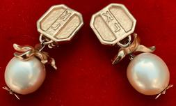 Vintage A Clip Con Monogramma E Perla Barocca