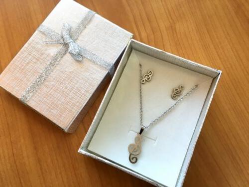 completo collana con ciondolo e orecchini