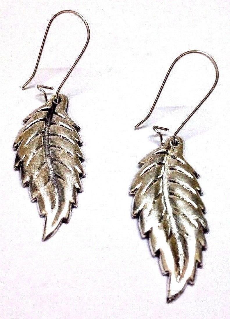 foglia argento ossidato luce orecchini gancio pendenti