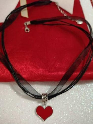 girocollo con ciondolo cuore rosso in acciaio