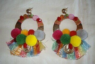 grandi orecchini a forma di cercio per