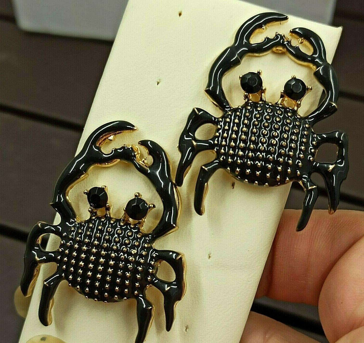 grandi orecchini di design smalto nero granchio