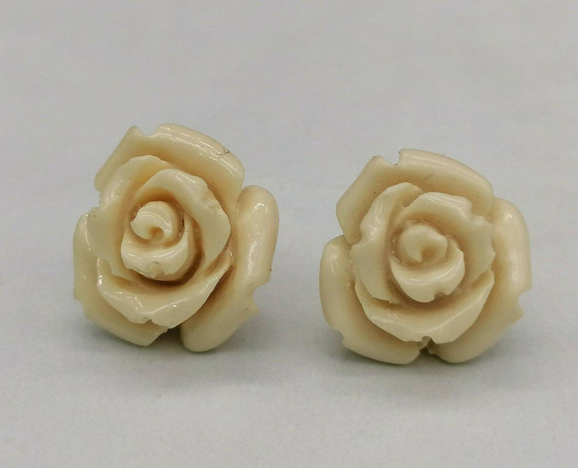 orecchini a lobo da donna rose avorio