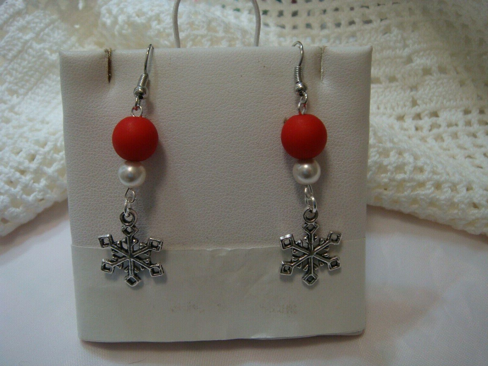 orecchini con fiocchi di neve e perle