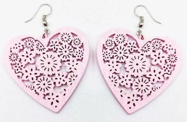 orecchini con pendente pendente cuore rosa in