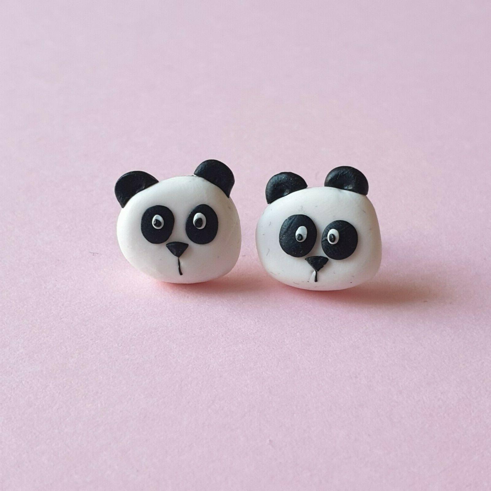 orecchini con perno panda in fimo modellati