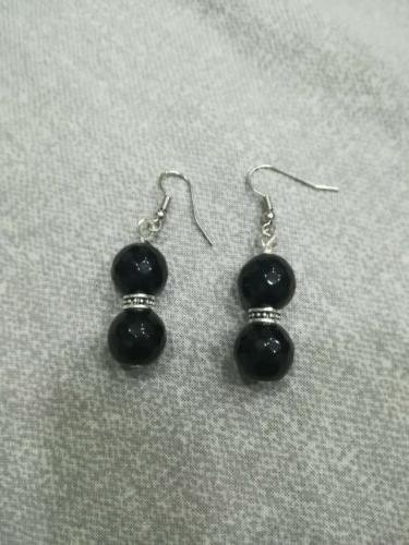 orecchini con pietra nera