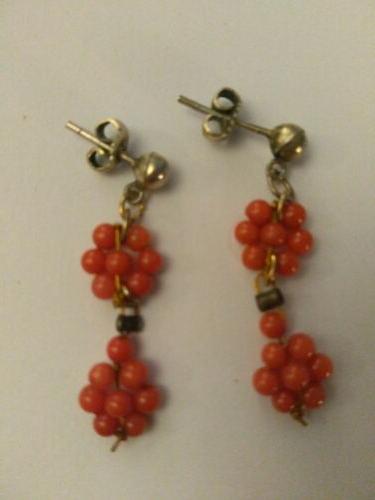 orecchini corallo rosso naturale montato in argento