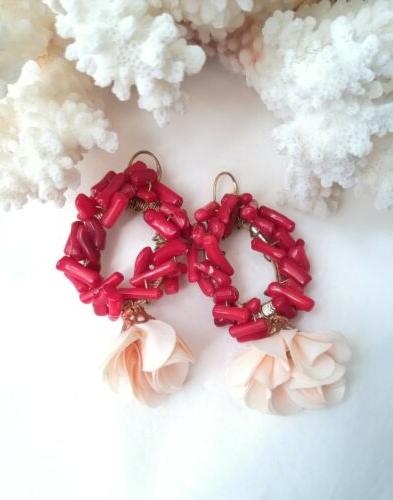 orecchini corallo rosso ovale color oro fiore