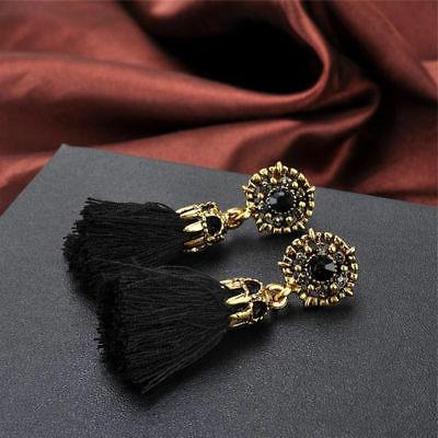 orecchini da donna con pendenti nappa neri