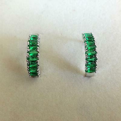 orecchini donna cerchi colore argento con smeraldi