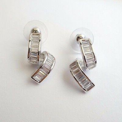 orecchini donna colore argento nodo con zirconi