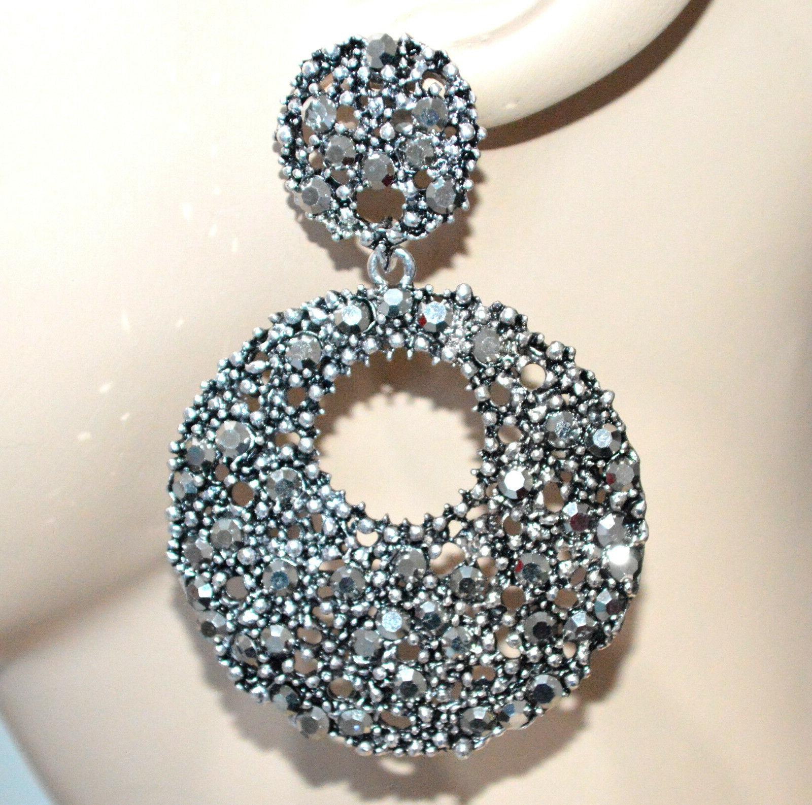 orecchini donna grigio argento cerchi pendenti strass