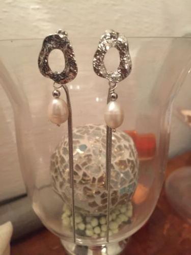 orecchini donna pendenti argentati con perle bianche