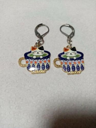 orecchini gatto nella tazza