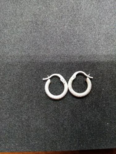 orecchini in oro bianco 18kt uomo made