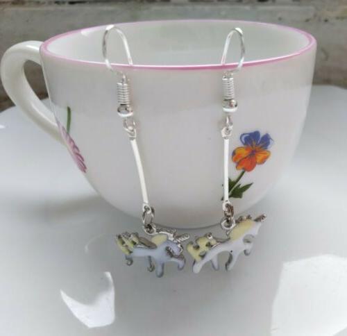 orecchini lunghi pendenti unicorno