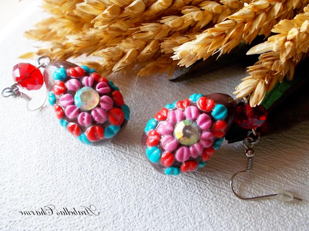 orecchini pendenti con uova di pasqua al