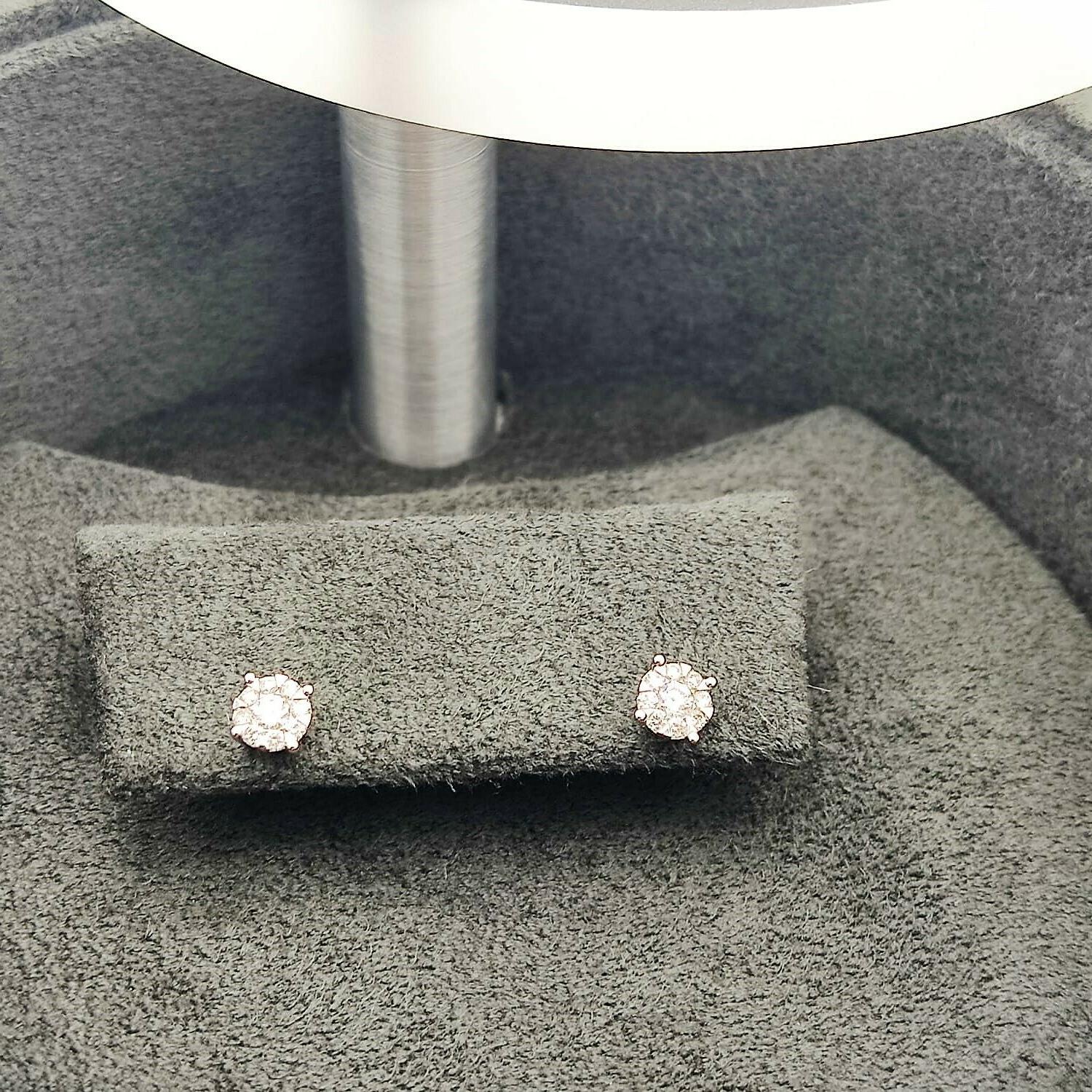 orecchini realizzati in oro bianco 18 kt