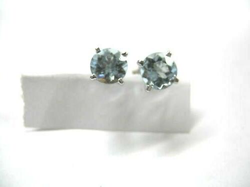 orecchini solitari di acquamarina taglio tondo in