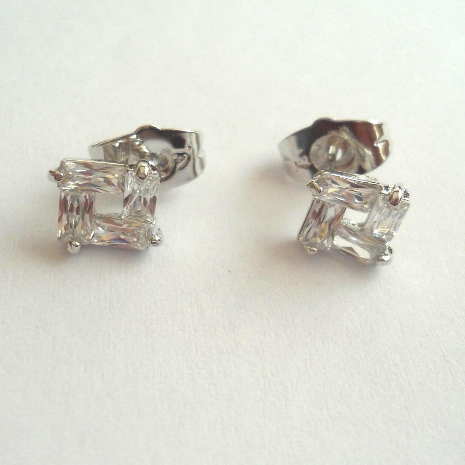 orecchini uomo donna bottone quadrato colore argento