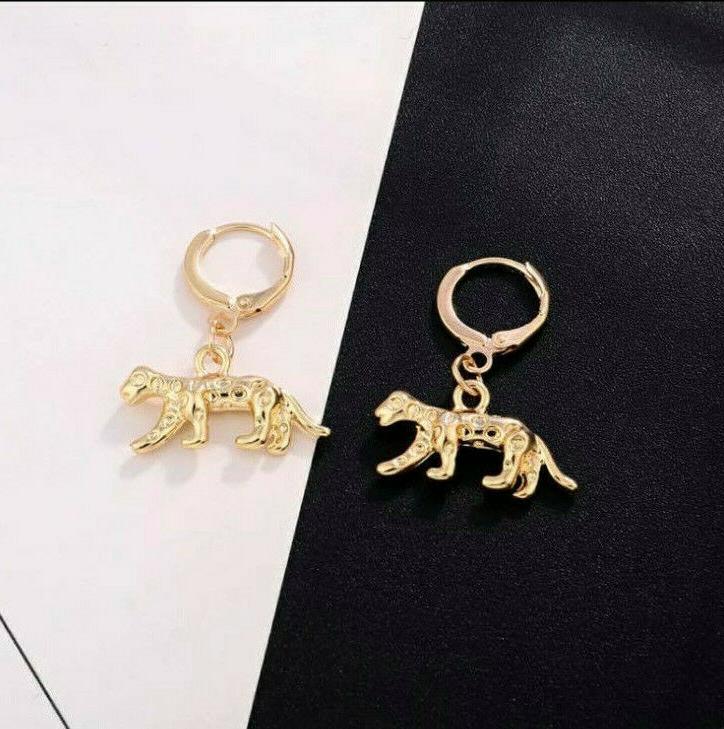 orecchini uomo donna cerchi argento con tigre