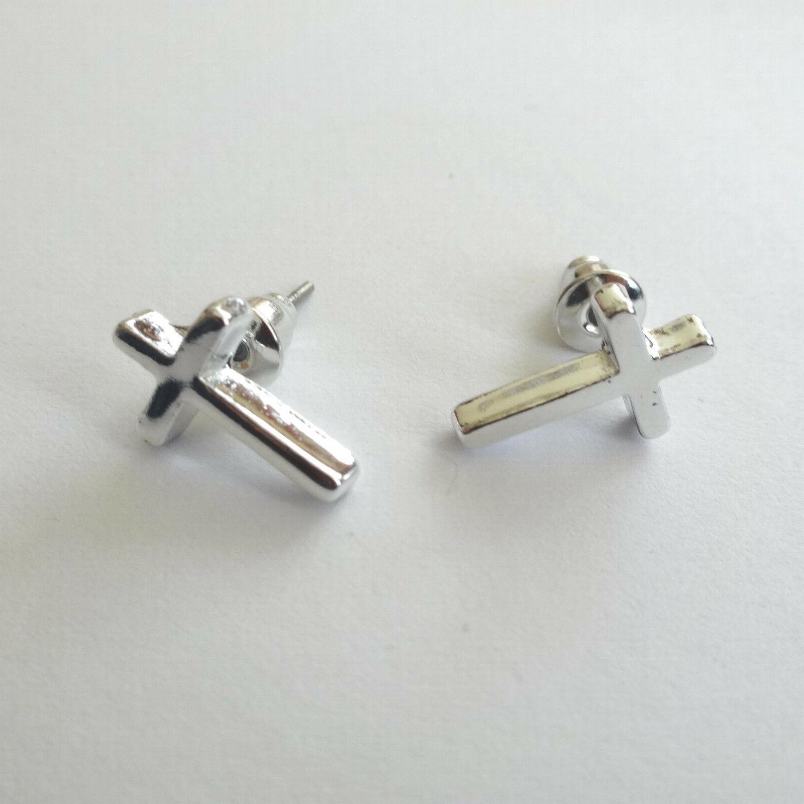 orecchini uomo donna lobo croce colore argento