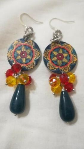 orecchini vetrata gotica rosso verde scuro goccia