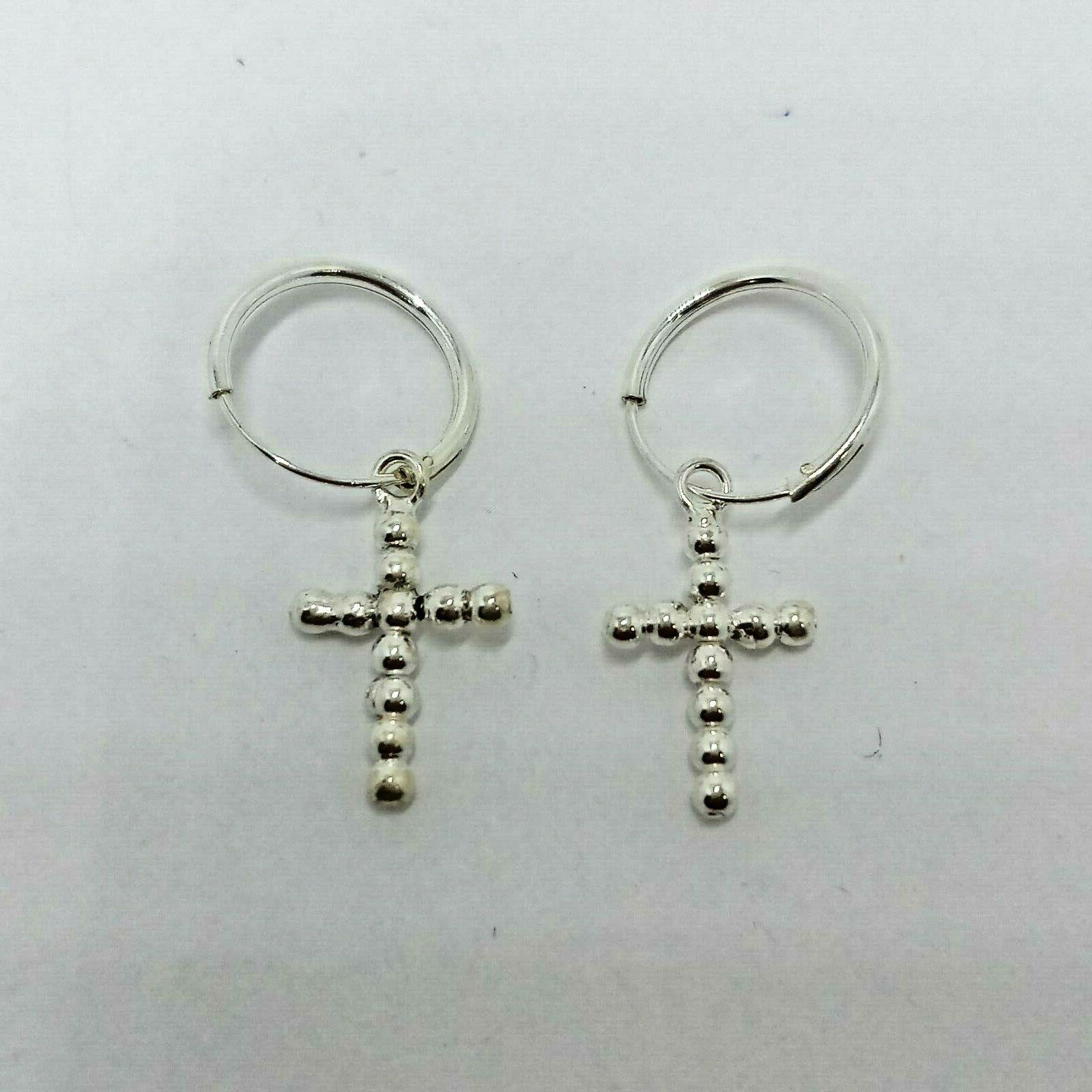 orecchino in argento a cerchio con pendente