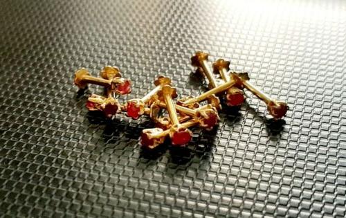 piercing a vite oro giallo 21 kt