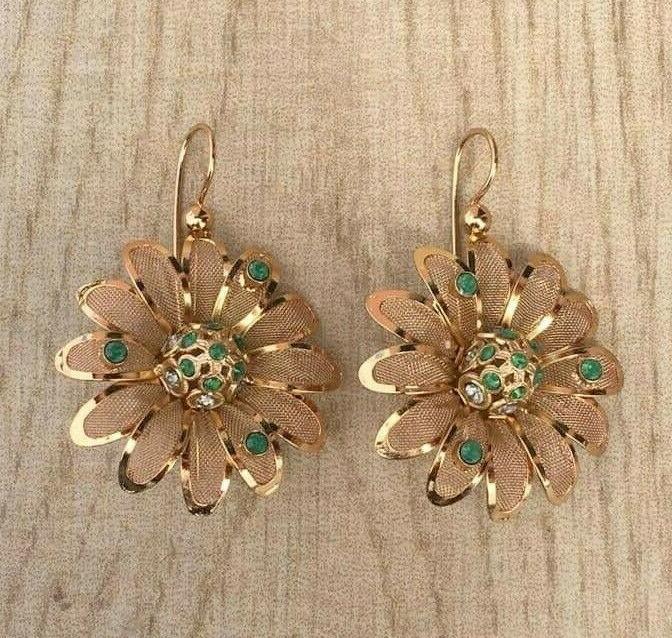 romantici orecchini fiore margherita stile antico gioiello