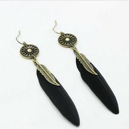 La vite prigioniera dell'orecchio della piuma dell'orecchino