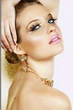 Oro ,bigiotteria Raffinata ,donna Moderna