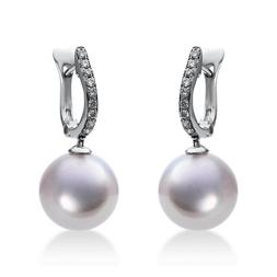 750 Oro Bianco H:11,6mm L:10mm S:2,1mm 18 Brillanti 0,18 Ct 