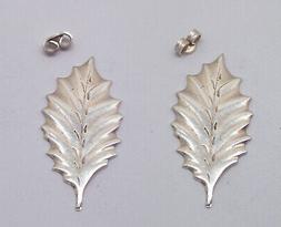 A Lobo In Argento 925 Con Foglia Di Pungitopo - Agrifoglio -