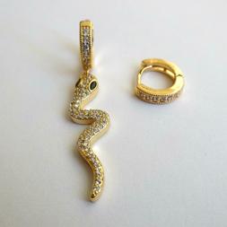 Cerchi Zirconi Colore Oro Asimmetrici  Con Serpente Pendente