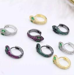 Con Serpente E Zirconi