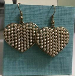 Da Donna A Cuore Color&nbsp; Oro Con Perle Bianche