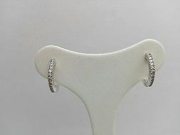 Donna A Cerchio In Oro Bianco 18 Kt E Diamanti Naturali  0,2