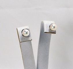 In Oro Bianco 18 Kt Con Perle Akoya 6 Mm Con Bordo Obht 0171