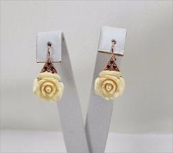 In Oro Rosa 18 Kt Con Rose Di Osso E Brillanti Neri Oght 014
