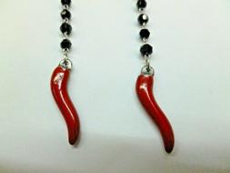 Peperoncini Rossi Lunghi Pendenti Acciaio Grani Neri Donna G