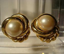 Perle A Clips, Firmati "trifari", Vintage!