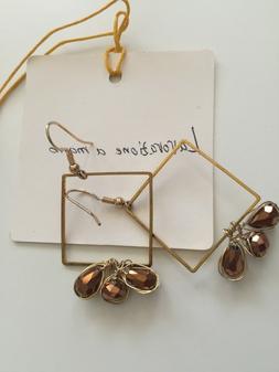 Quadrati Marroni E Oro-minimalista E Elegante