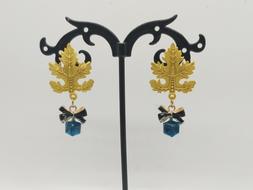 Realizzati A Foglia D'acero In Zama Indiano Con Fiocco Nero 