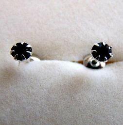 Uomo Donna Punto Luce Colore Argento Con Zircone Nero - 4 Mm