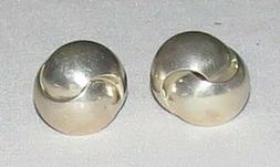 Ying & Yang Stile Color Argento Con Foro