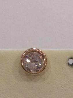 ORECCHINO SINGOLO PUNTO LUCE DA UOMO 7MM, IN ORO GIALLO 18KT